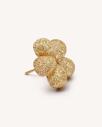 18k yellow forte got lucky florentine frosted finish gold fiore single earring on white background